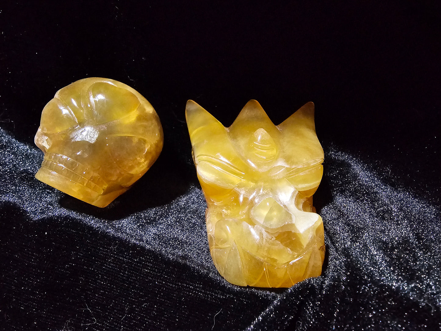 "Radiance" Leandro de Souza Golden Fluorite Dragon Skull w/ Rainbows