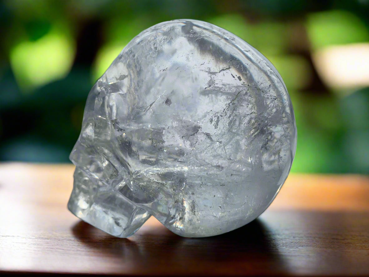 Cráneo de cuarzo del Himalaya de 4,6" con arcoíris