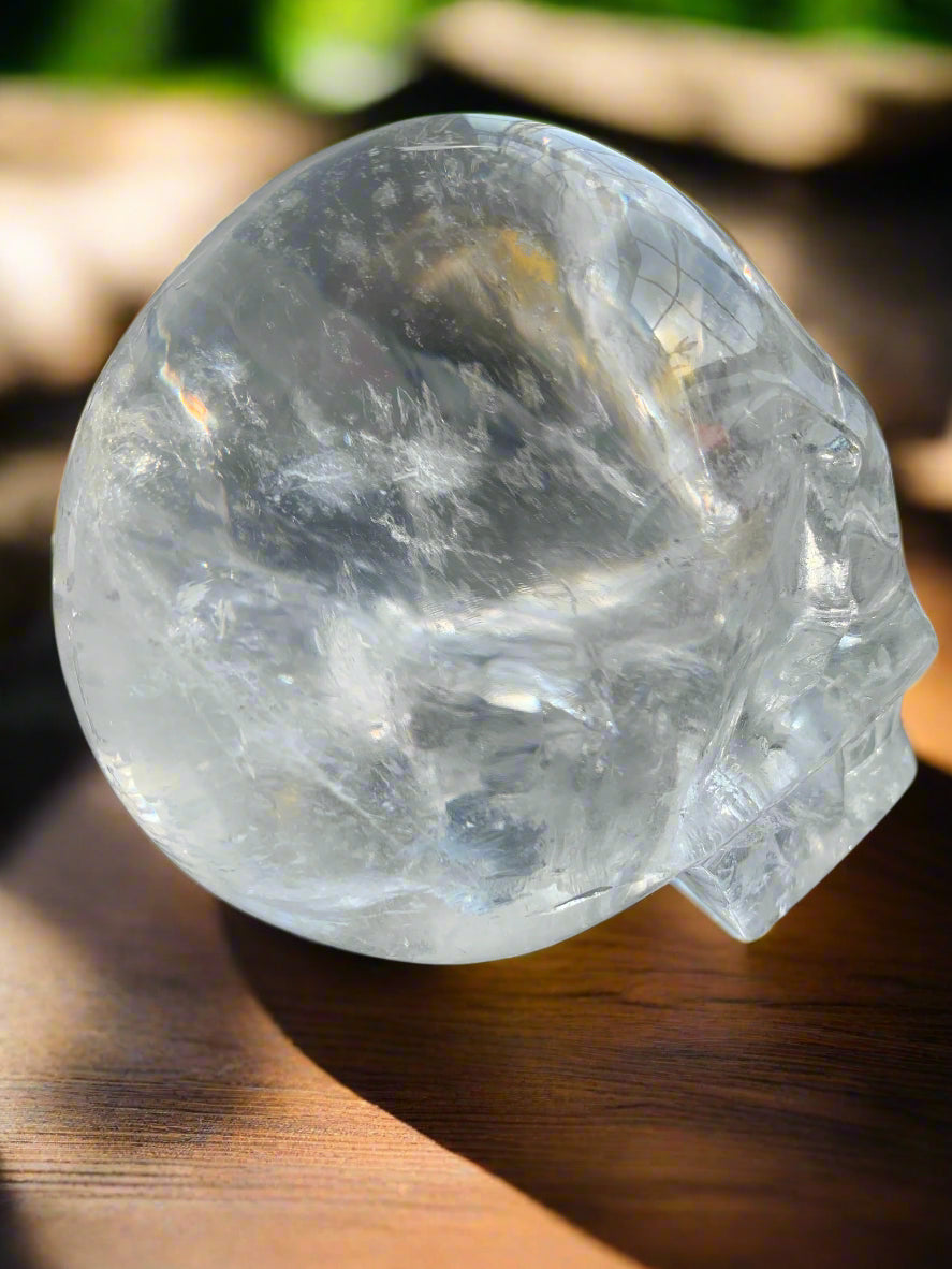 Cráneo de cuarzo del Himalaya de 4,6" con arcoíris