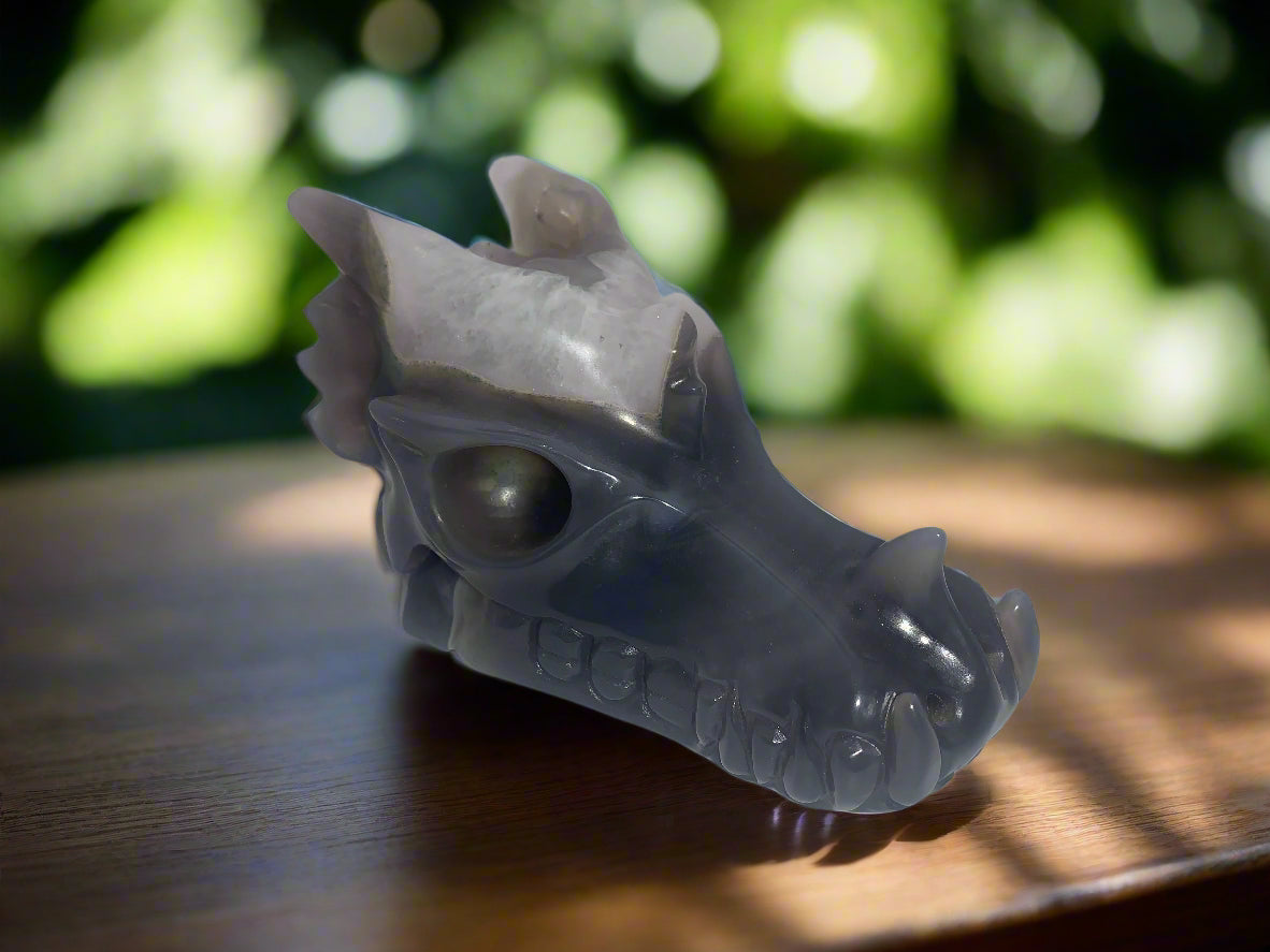 5.3" Gray Agate and White Quartz Dragon Skull