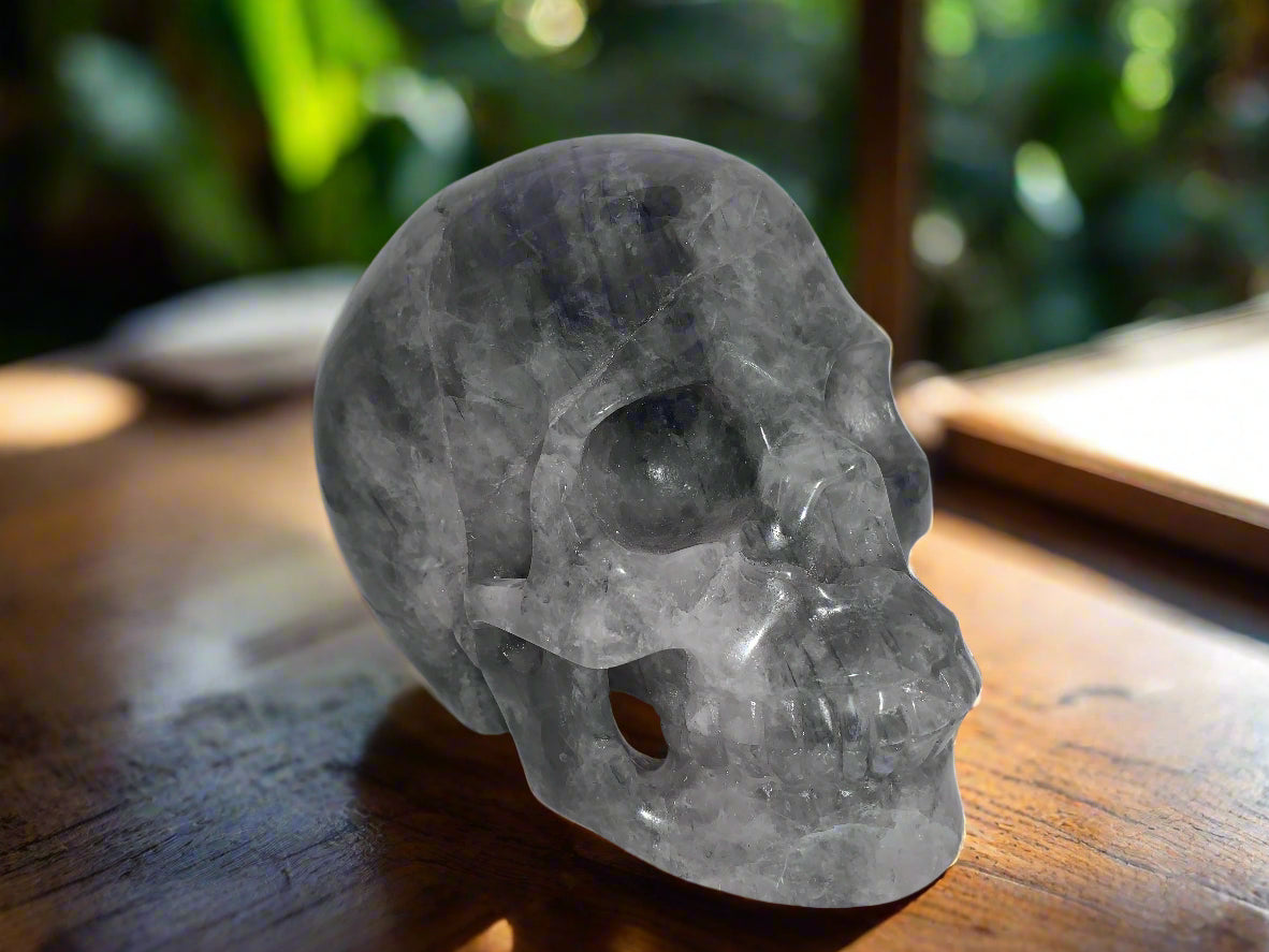 5.4" Gray Quartz Skull