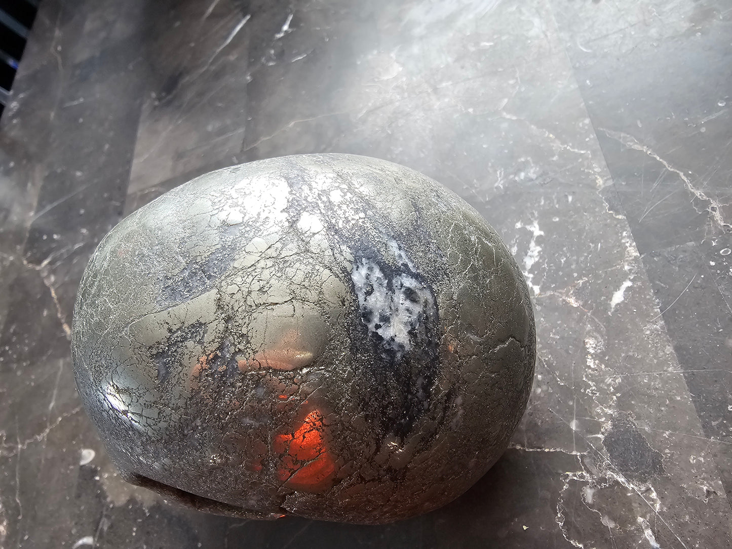 Cráneo de pirita de 5,2"