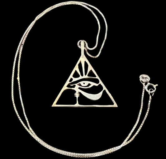 Colgante de oro con el ojo de Horus de Ka