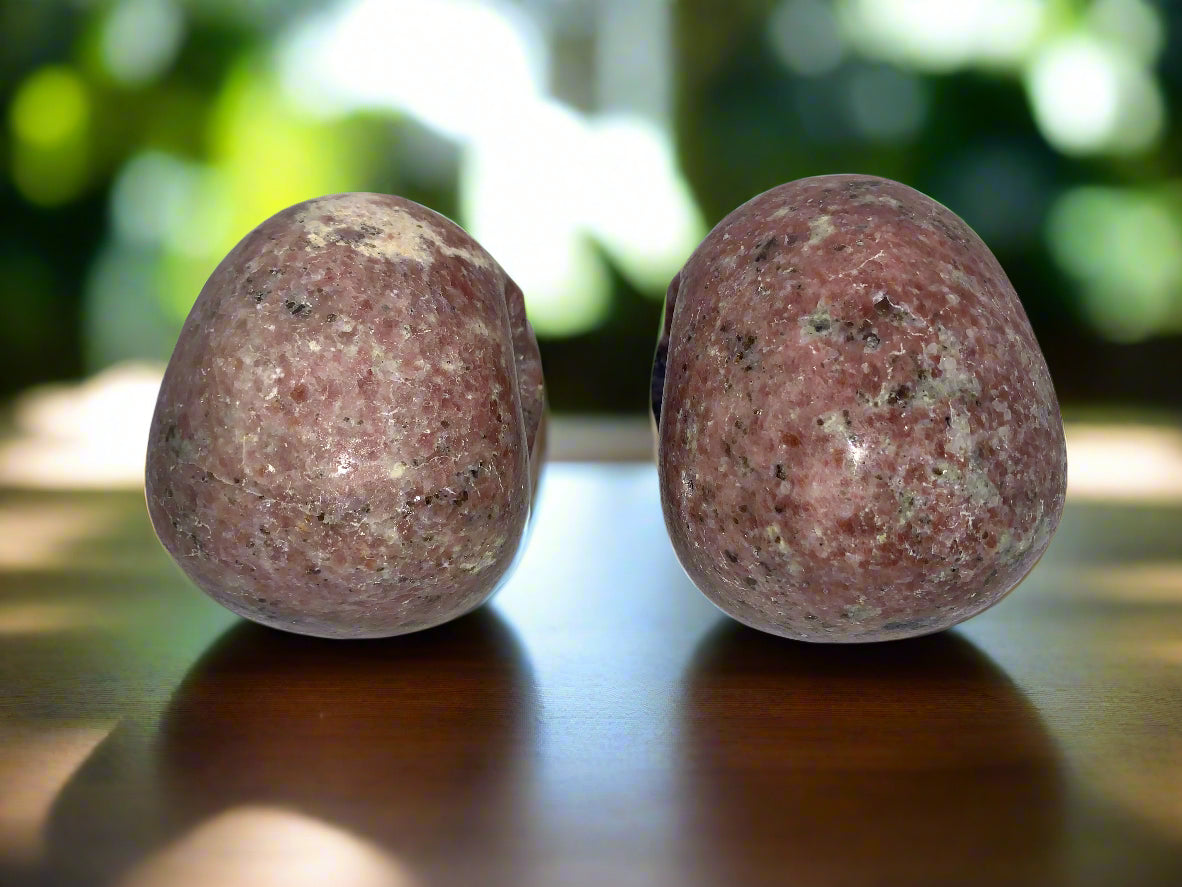 4.4" Pair Of Gatekeeper Peach Blossom Sesame Jasper Skulls